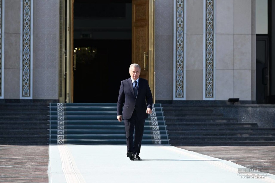 Шавкат Мирзиёев отбыл в Москву