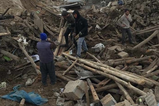 Семь человек погибли в Турции в результате землетрясения