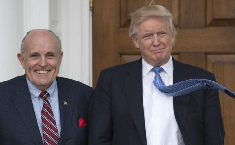 Трамп ўз адвокатини Украинага айғоқчилик учун юборганини тан олди