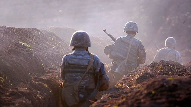 Армения сообщила о локальных боях на границе с Азербайджаном