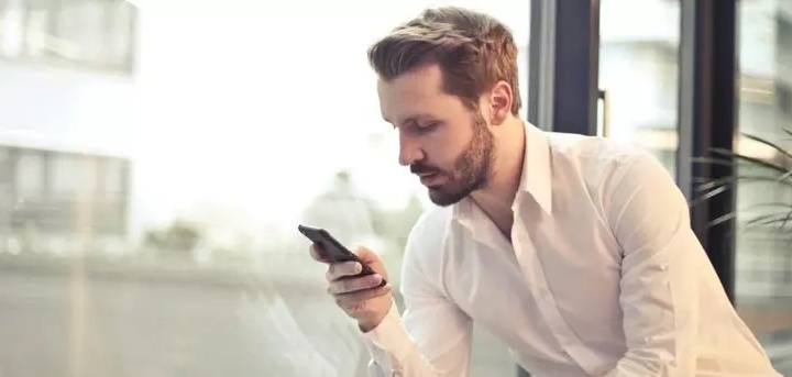 Как защитить глаза от излучения смартфонов: три способа