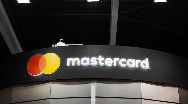 «Mastercard» логотипини ўзгартиради