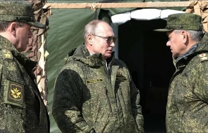 Путин икки генералга Россия Қаҳрамони унвонини берди