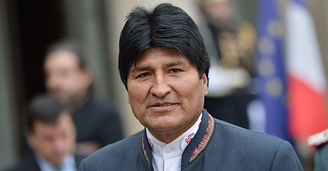 Боливия президенти шифохонага тушиб қолди