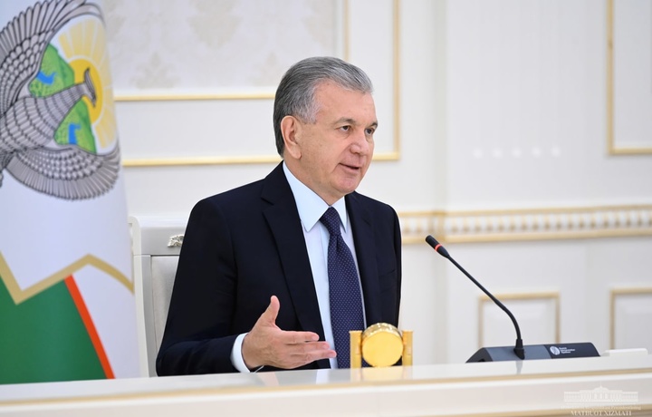 Shavkat Mirziyoyev Mehnat kodeksi loyihasiga to‘xtaldi