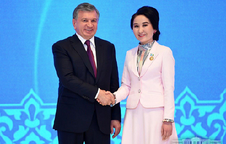 Foto. Shavkat Mirziyoyev ishtirokida bayram tadbiri