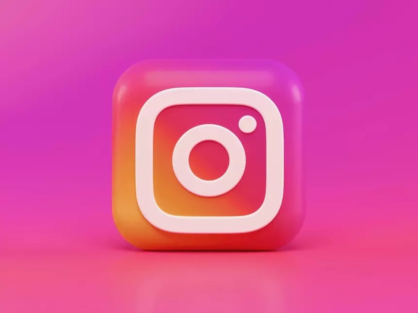 Как не потерять все фотографии из Instagram и создать резервную копию на смартфоне