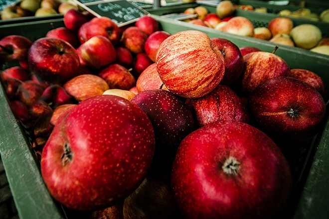 Диетолог назвал опасность потребления яблок