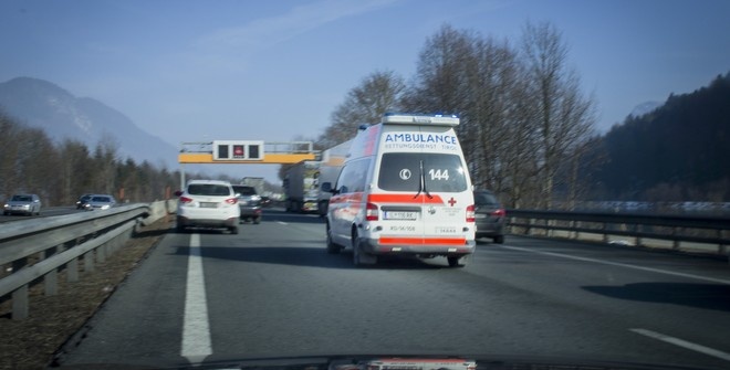 Девять человек пострадали при взрыве в супермаркете в Австрии