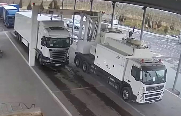 Rossiyaga 14 mln dollarlik giyohvandlik vositasi olib ketayotganlar ushlandi