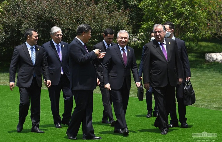 Президент Узбекистана выдвинул важные инициативы в саммите