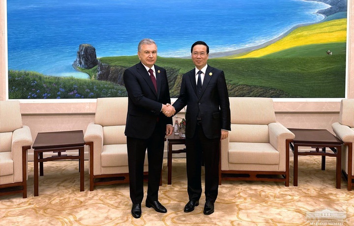 Мирзиёев Вьетнам президенти билан мулоқот ўтказди