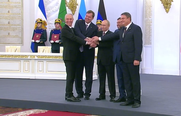 Путин подписал договоры о включении ЛНР, ДНР, Херсонской и Запорожской областей в состав России