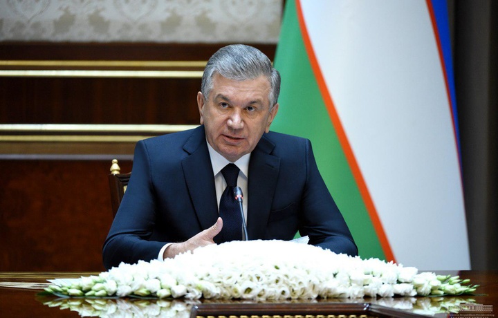 Shavkat Mirziyoyev sanoatni rivojlantirish masalasida yig‘ilish o‘tkazdi