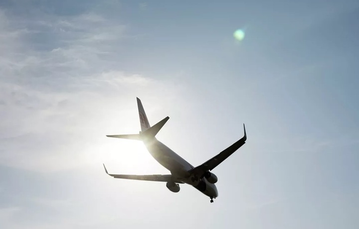 В Ташкенте самолет совершил вынужденную посадку из-за смерти пассажирки