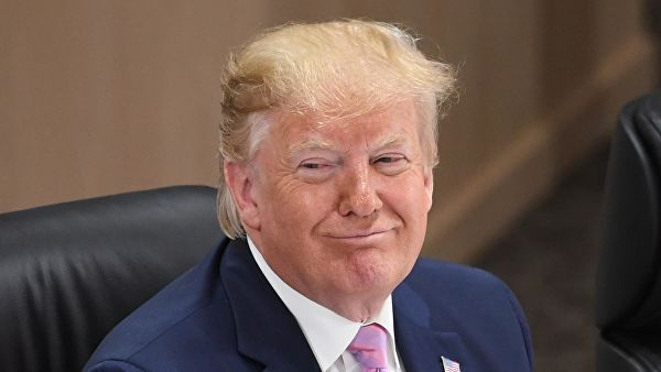 Трамп махфий маълумотни «Twitter»га жойлаб юборганликда гумон қилиняпти