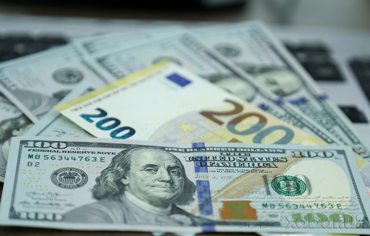 Dollar bir haftadan buyon tinimsiz oshib bormoqda