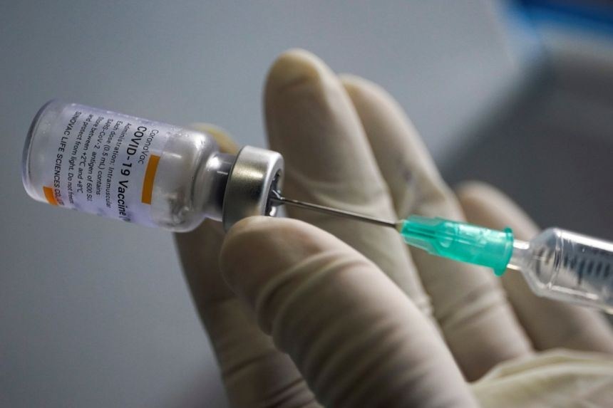 ЕС предложил в дар Китаю вакцину от коронавируса