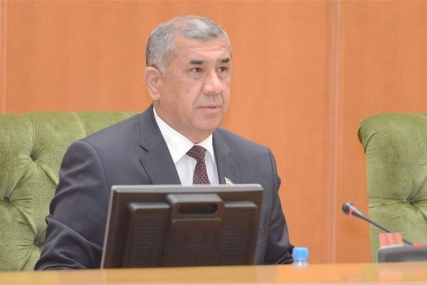 Сенат раиси: «Ўзбек тилининг абгор ҳолга тушишига бепарволигимиз сабаб бўлмоқда»