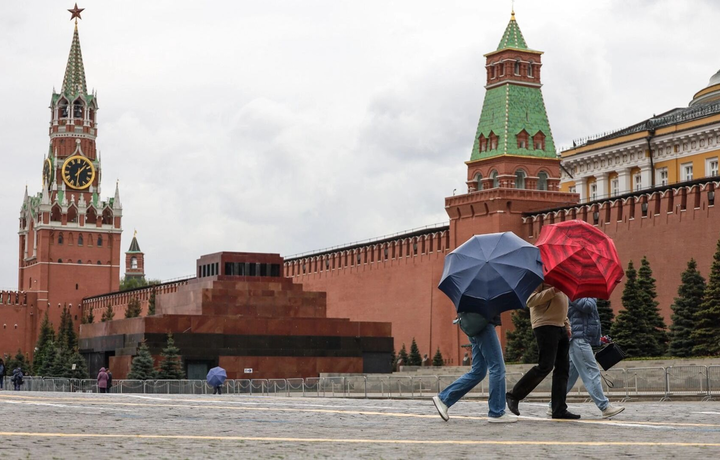 Moskvaga 40 yillik sovuq qaytmoqda
