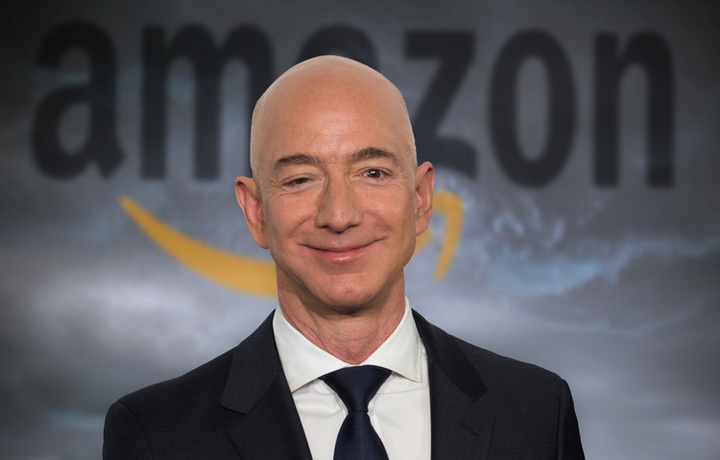 Bezos bir soniyada 34,7 ming dollar ishladi