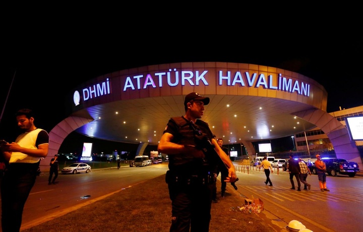 Узбекистанцев предупредили об усилении мер безопасности в аэропорту Стамбула