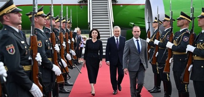 Ўзбекистон президенти Словенияда кутиб олинди (фото)