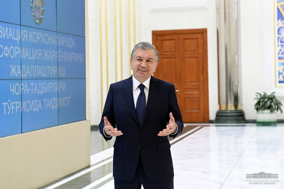 Uzbekistan Airways перейдет на гибридную модель обслуживания. Президент ознакомился с презентацией трансформации авиакомпании