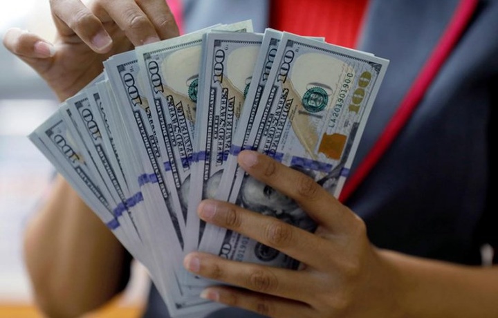 Dollar kursi yana 12 600 so‘mga ko‘tarildi
