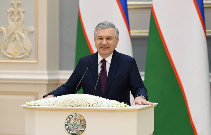 Prezident Mirziyoyev xotin-qizlarni bayram bilan tabrikladi