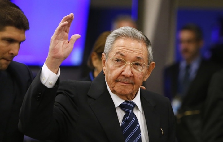 Рауль Кастро объявил об уходе с поста главы компартии Кубы