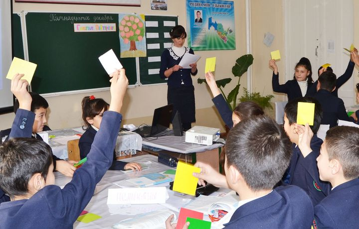 O‘zbekistonda maktab direktorlari ota-onalar va o‘quvchilar tomonidan saylanadi