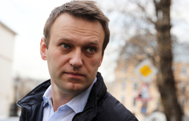 Navalniy o‘rnidan turishga muvaffaq bo‘ldi