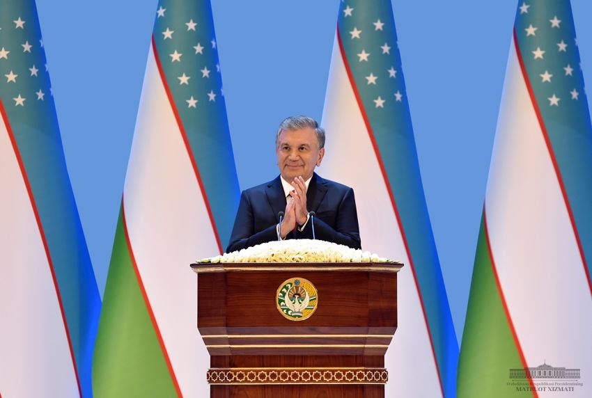 «Мы никогда не свернем с пути независимости!» — Президент поздравил народ Узбекистана (полный текст)