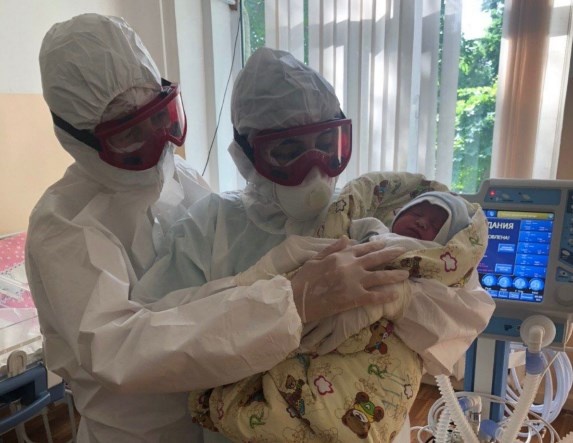 В Ташкенте еще одна пациентка с коронавирусом родила ребенка