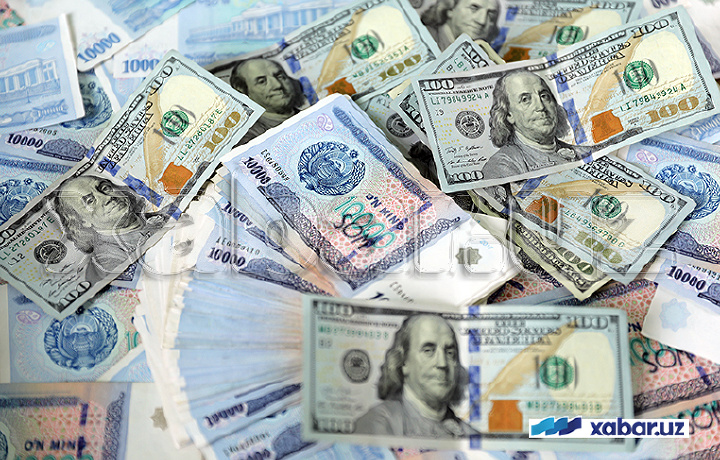 Курс доллара в Узбекистане продолжает падать