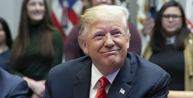 Трамп объявил об отмене санкций против Турции
