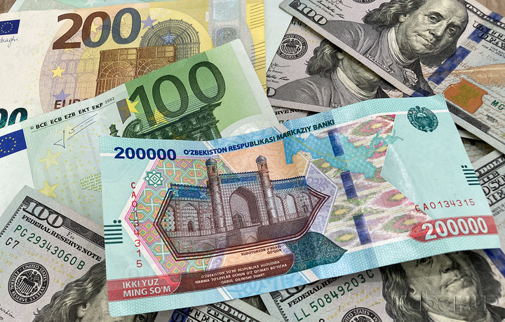 Dushanbadan dollar va yevro kurslari qanday o‘zgaradi?