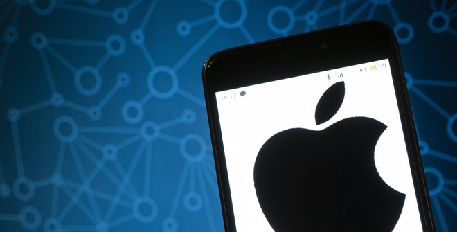 Apple подала в суд на авторов виртуальной копии iOS