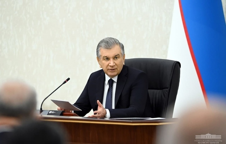 Президент раислигида видеоселектор йиғилиши бошланмоқда