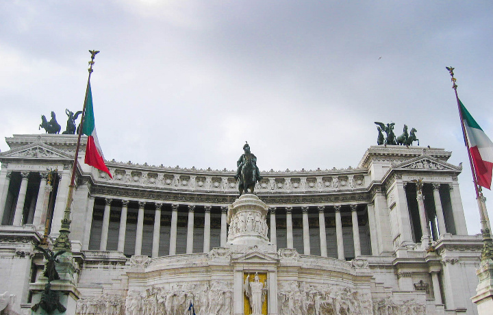Italiya hamon hukumatsiz qolmoqda