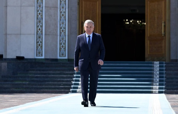 Шавкат Мирзиёев отбыл в Венгрию