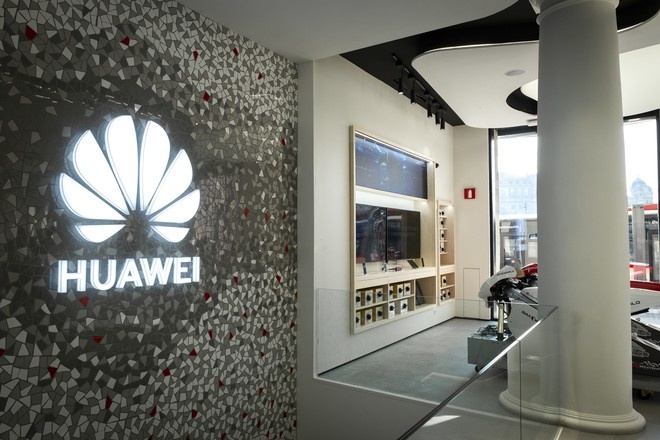 Huawei вернула на работу 90% сотрудников из-за возможных убытков