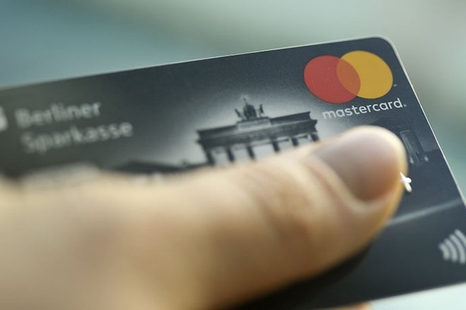 Mastercard закрыла два офиса из-за заражения сотрудника коронавирусом