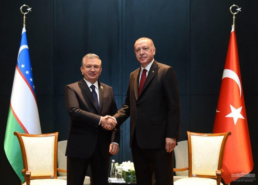Шавкат Мирзиёев в Баку встретился с Реджепом Тайипом Эрдоганом