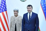 O‘zbekiston bosh vaziri o‘rinbosari J.Xo‘jayev hamda AQSh savdo vaziri o‘rinbosari M.Lago.
