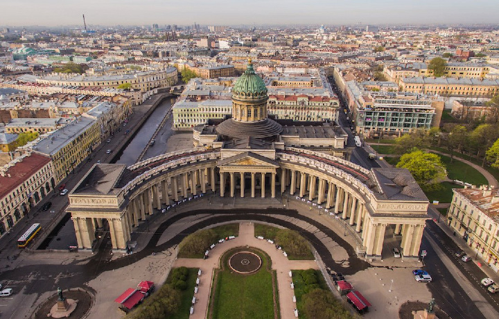 На стройплощадке в Санкт-Петербурге погиб узбекистанец