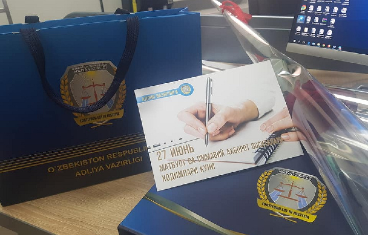 Адлия вазирлиги бир гуруҳ журналистларни сийлади