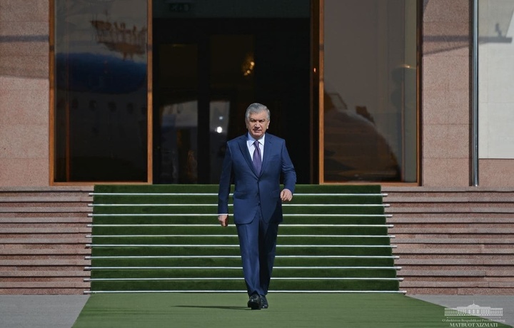 Шавкат Мирзиёев отбыл в Таджикистан