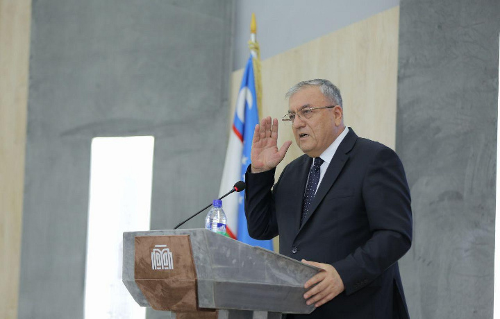 Oliy sud raisi jurnalistlar bilan tez-tez ko‘rishmoqda